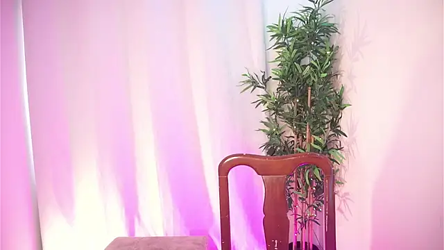 Snapshot of Tony_Wylie chatting on January 2026 09:35:02 PM Tony Wylie online show from January 2026 09:35:02 PM