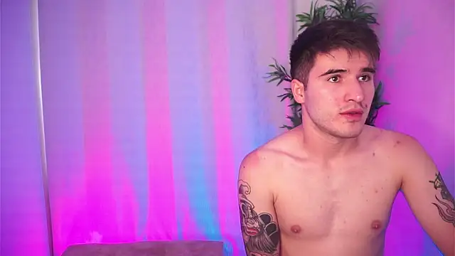 Snapshot of Tony_Wylie chatting on February 2026 08:57:02 PM Tony Wylie online show from February 2026 08:57:02 PM