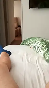 Snapshot of Tony_Wylie chatting on February 2026 04:07:02 PM Tony Wylie online show from February 2026 04:07:02 PM