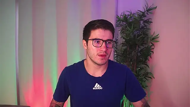 Snapshot of Tony_Wylie chatting on March 2026 05:09:02 PM Tony Wylie online show from March 2026 05:09:02 PM