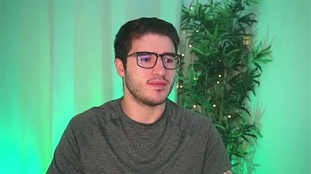 Snapshot of Tony_Wylie chatting on March 2026 07:36:02 AM Tony Wylie online show from March 2026 07:36:02 AM