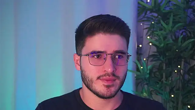 Snapshot of Tony_Wylie chatting on March 2026 03:34:02 AM Tony Wylie online show from March 2026 03:34:02 AM