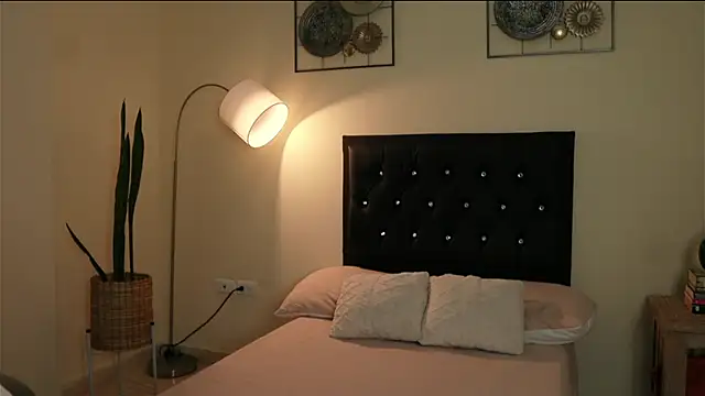 Snapshot of paauly chatting on April 2026 10:39:01 AM paauly online show from April 2026 10:39:01 AM