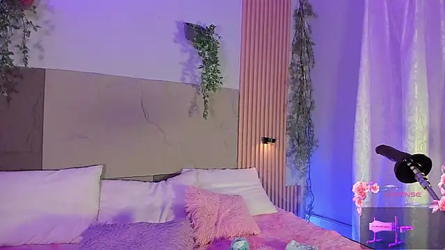 centaurigirl online show from February 2026 04:24:01 AM