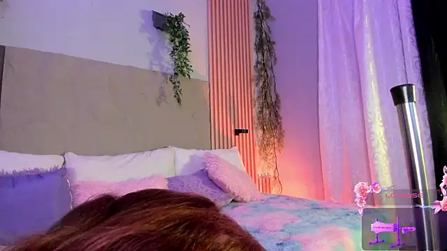 centaurigirl online show from April 2026 04:05:02 AM