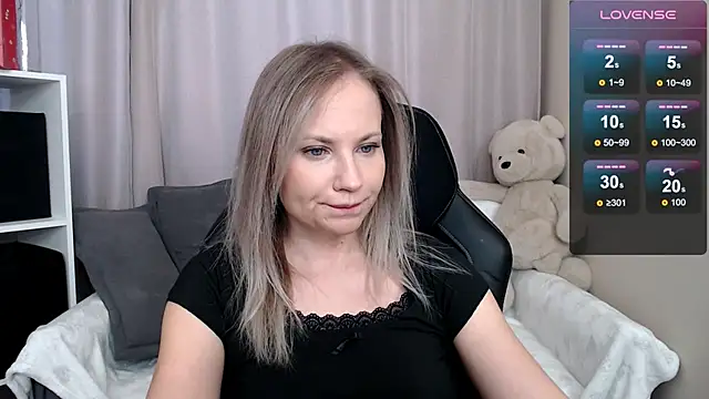 Snapshot of Sunny_bunny6 chatting on February 2026 03:36:02 AM Sunny bunny6 online show from February 2026 03:36:02 AM