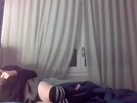 Snapshot of Your_femboy24 chatting on December 2024 08:51:01 PM Your femboy24 online show from December 2024 08:51:01 PM