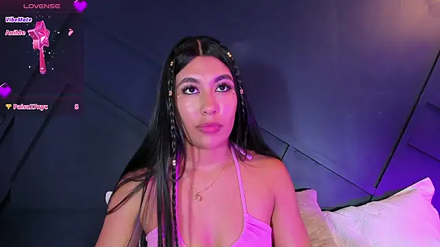 Emilyh  online show from January 2025 02:13:01 PM