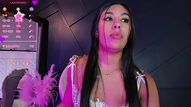 Emilyh  online show from February 2025 05:03:02 PM