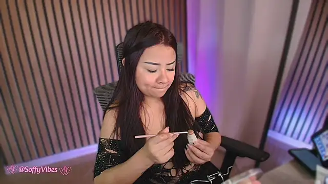 Snapshot of soffyvibes- chatting on October 2025 01:05:01 AM soffyvibes- online show from October 2025 01:05:01 AM