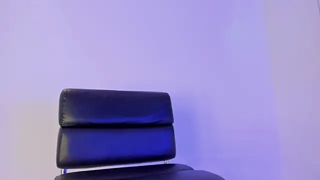 sarah pierce online show from December 2025 08:58:01 PM