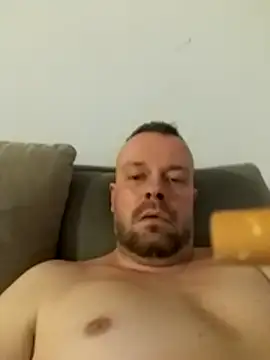 Snapshot of mikaaaaase chatting on March 2026 11:59:02 PM mikaaaaase online show from March 2026 11:59:02 PM