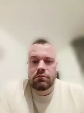 Snapshot of mikaaaaase chatting on March 2026 08:10:01 PM mikaaaaase online show from March 2026 08:10:01 PM