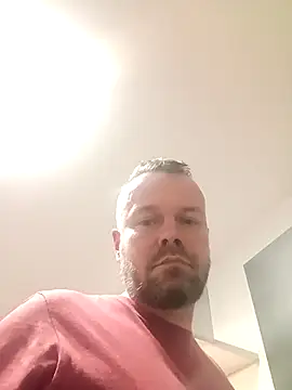 Snapshot of mikaaaaase chatting on April 2026 11:42:01 PM mikaaaaase online show from April 2026 11:42:01 PM