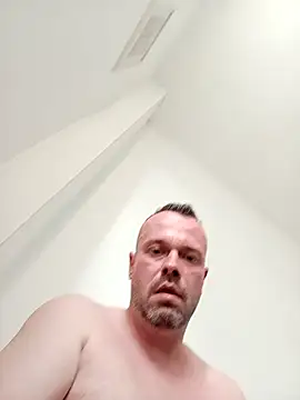 Snapshot of mikaaaaase chatting on April 2026 06:41:02 AM mikaaaaase online show from April 2026 06:41:02 AM