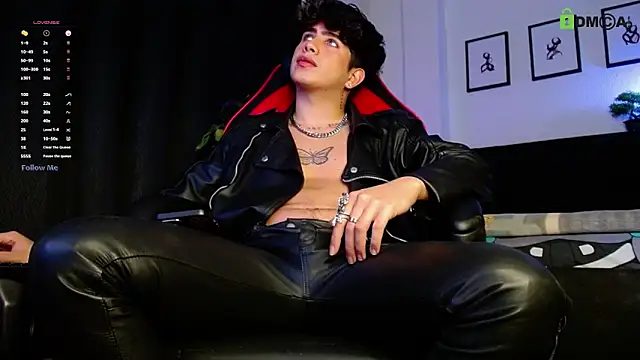 LyleBennett  online show from February 2026 10:00:02 PM