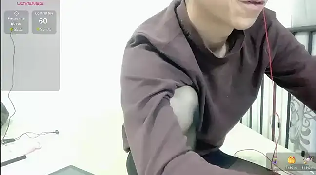 TGH521 online show from December 2024 09:51:01 PM