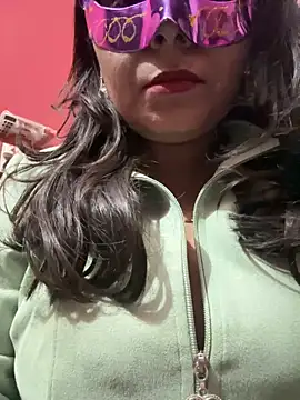 Snapshot of Anjalihotwife chatting on December 2024 05:33:02 PM Anjalihotwife online show from December 2024 05:33:02 PM