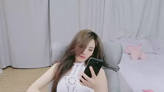 Snapshot of Mimiki-oo chatting on March 2026 02:39:02 AM Mimiki-oo online show from March 2026 02:39:02 AM