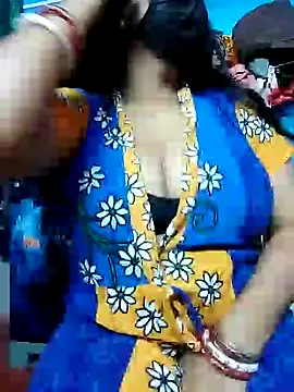 Snapshot of BERRY_00 chatting on January 2025 09:44:02 AM BERRY 00 online show from January 2025 09:44:02 AM