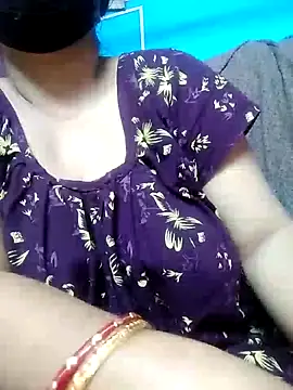 Snapshot of BERRY_00 chatting on February 2025 01:23:01 AM BERRY 00 online show from February 2025 01:23:01 AM