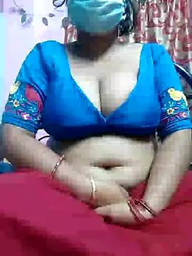 Snapshot of BERRY_00 chatting on February 2025 05:51:02 PM BERRY 00 online show from February 2025 05:51:02 PM