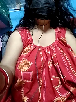 Snapshot of BERRY_00 chatting on October 2025 10:19:02 AM BERRY 00 online show from October 2025 10:19:02 AM