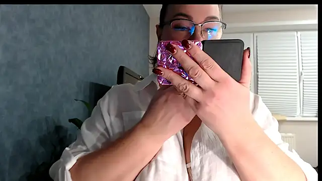 Nora Star online show from January 2026 07:06:01 PM