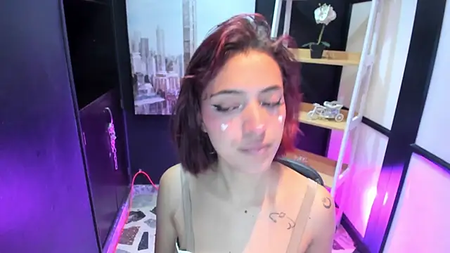 AlliceRosero online show from December 2024 04:45:02 AM