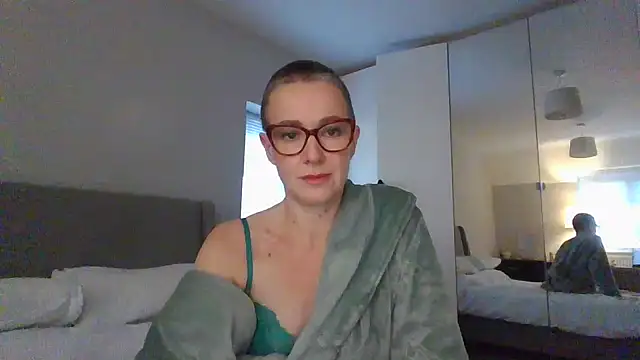 ELEGANT-ARIA36 online show from January 2025 03:23:01 PM