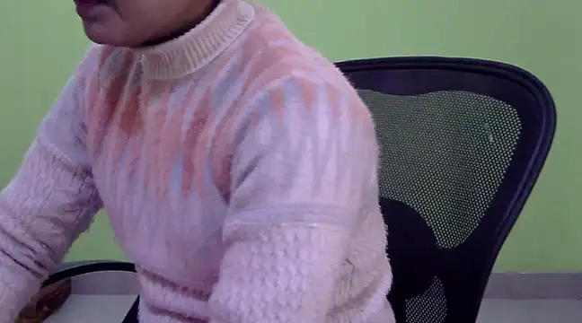 Snapshot of Payalsharma09 chatting on December 2024 04:06:02 AM Payalsharma09 online show from December 2024 04:06:02 AM