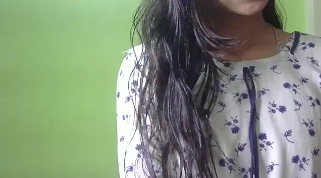 Snapshot of Payalsharma09 chatting on January 2025 05:54:02 PM Payalsharma09 online show from January 2025 05:54:02 PM