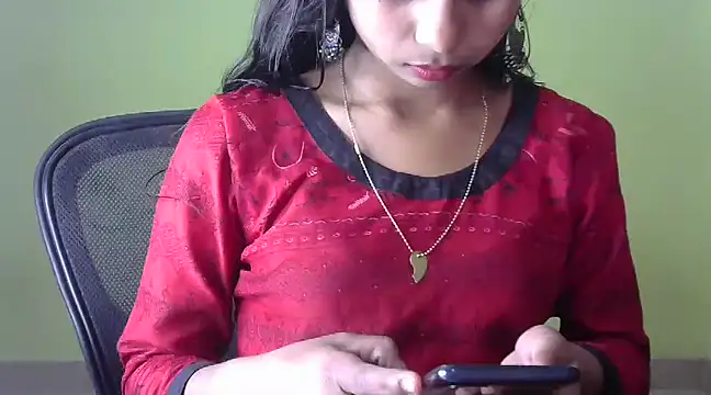 Snapshot of Payalsharma09 chatting on January 2025 05:12:02 PM Payalsharma09 online show from January 2025 05:12:02 PM