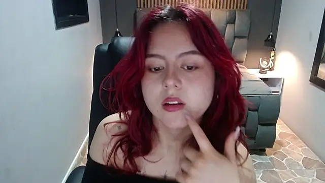 crimson tati  online show from December 2024 03:25:01 AM