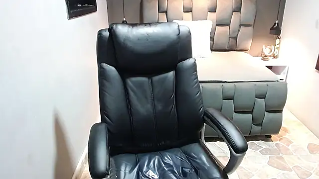 crimson tati  online show from December 2024 08:13:01 AM