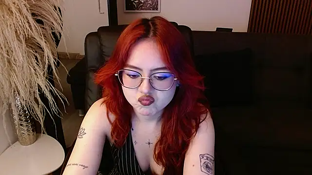 crimson tati  online show from February 2025 04:21:01 AM