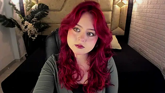 Snapshot of crimson_tati_ chatting on April 2026 05:08:02 AM crimson tati online show from April 2026 05:08:02 AM
