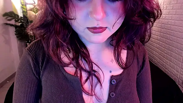 crimson tati  online show from May 2026 05:01:02 AM