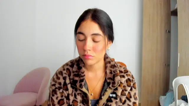 Snapshot of AriaMontgomery chatting on April 2026 03:04:02 AM AriaMontgomery online show from April 2026 03:04:02 AM