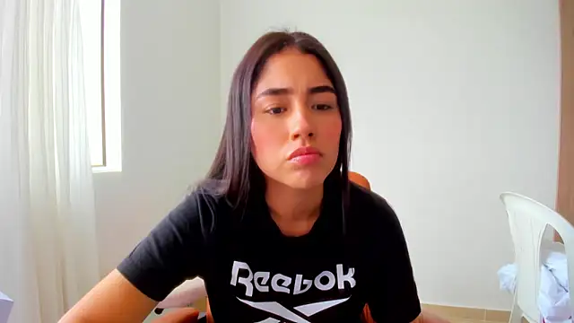 Snapshot of AriaMontgomery chatting on April 2026 06:57:02 PM AriaMontgomery online show from April 2026 06:57:02 PM