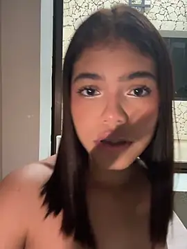 Snapshot of KellyOlsenbe chatting on March 2026 08:47:02 PM KellyOlsenbe online show from March 2026 08:47:02 PM