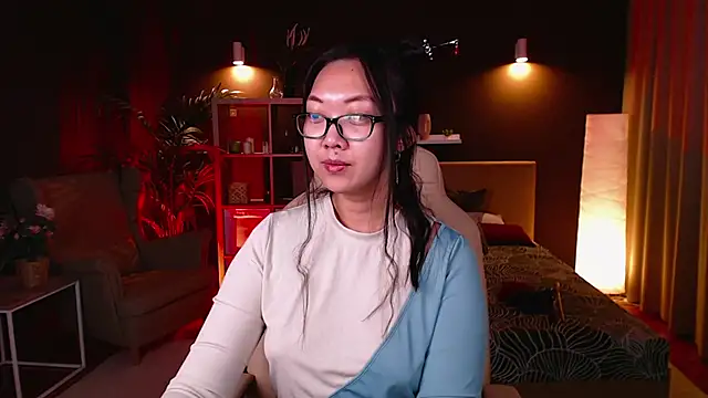 Snapshot of Marine_Vact chatting on October 2025 02:06:02 PM Marine Vact online show from October 2025 02:06:02 PM