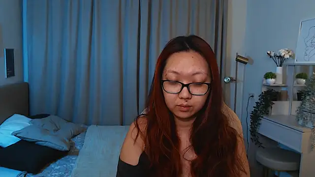 Snapshot of Marine_Vact chatting on May 2026 02:11:01 PM Marine Vact online show from May 2026 02:11:01 PM