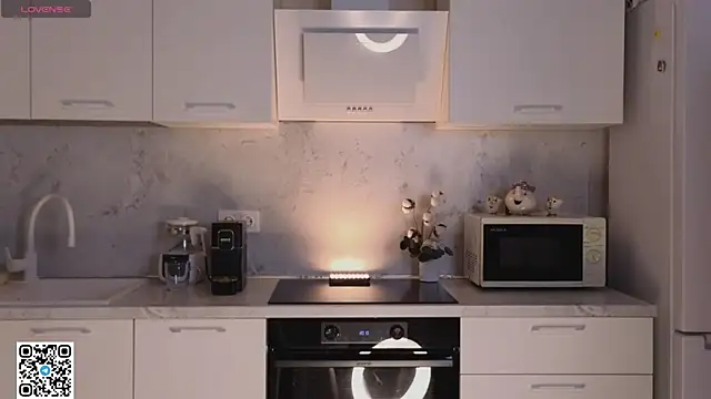 sunsally online show from February 2025 09:15:02 PM