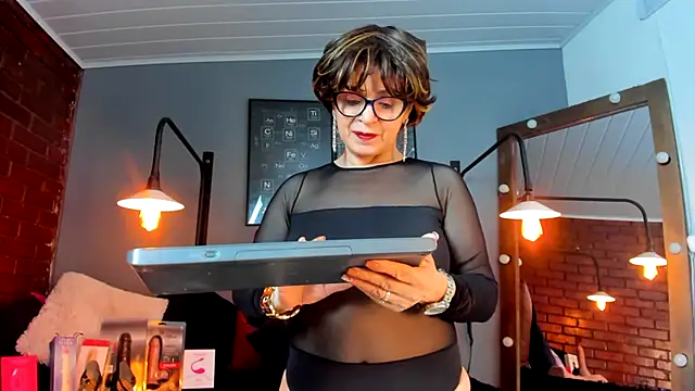 Samantha mature56 online show from March 2026 02:18:01 AM