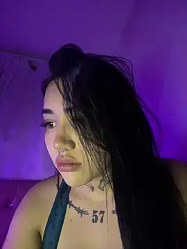 Snapshot of Nickiiiii chatting on February 2025 06:51:01 AM Nickiiiii online show from February 2025 06:51:01 AM