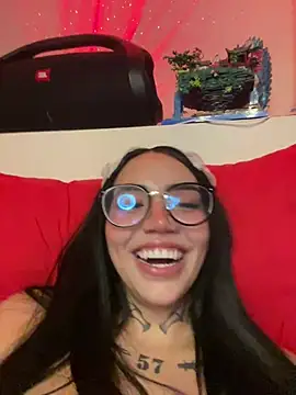 Snapshot of Nickiiiii chatting on March 2025 07:36:01 AM Nickiiiii online show from March 2025 07:36:01 AM