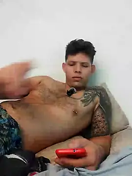 Snapshot of King_russo chatting on January 2025 05:06:01 PM King russo online show from January 2025 05:06:01 PM