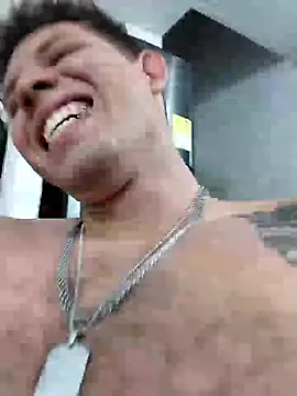 Snapshot of King_russo chatting on January 2025 01:42:01 AM King russo online show from January 2025 01:42:01 AM