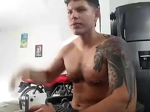 Snapshot of King_russo chatting on February 2025 07:35:02 PM King russo online show from February 2025 07:35:02 PM